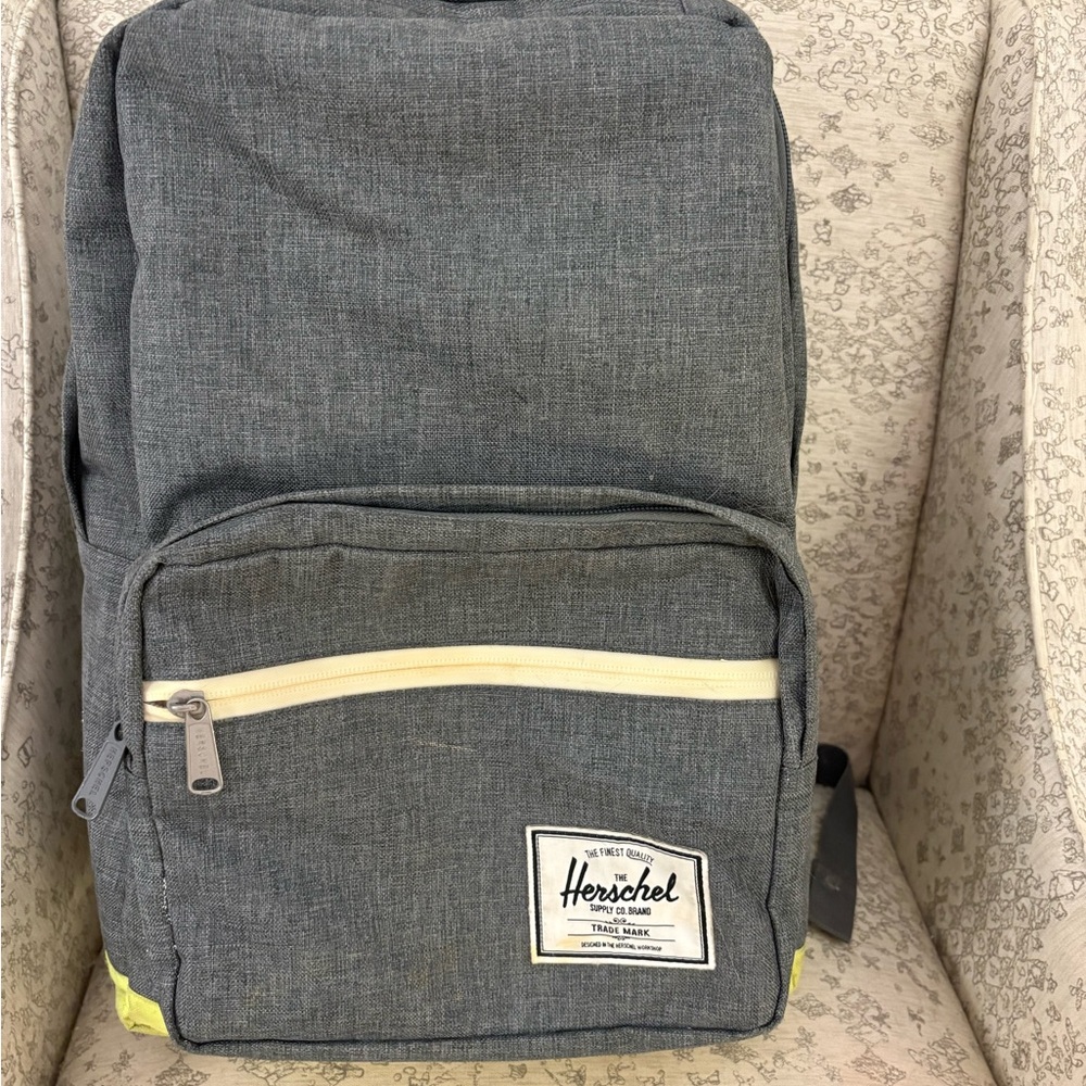 Herschel Supply Co. Pop Quiz Backpack 25L Raven Crosshatch with red interior